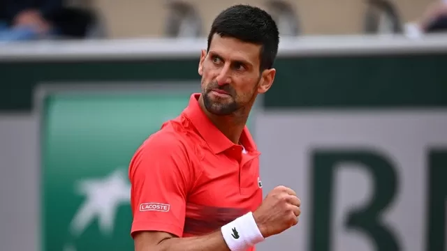 Novak Djokovic pasó a tercera ronda de Roland Garros sin ceder un solo set