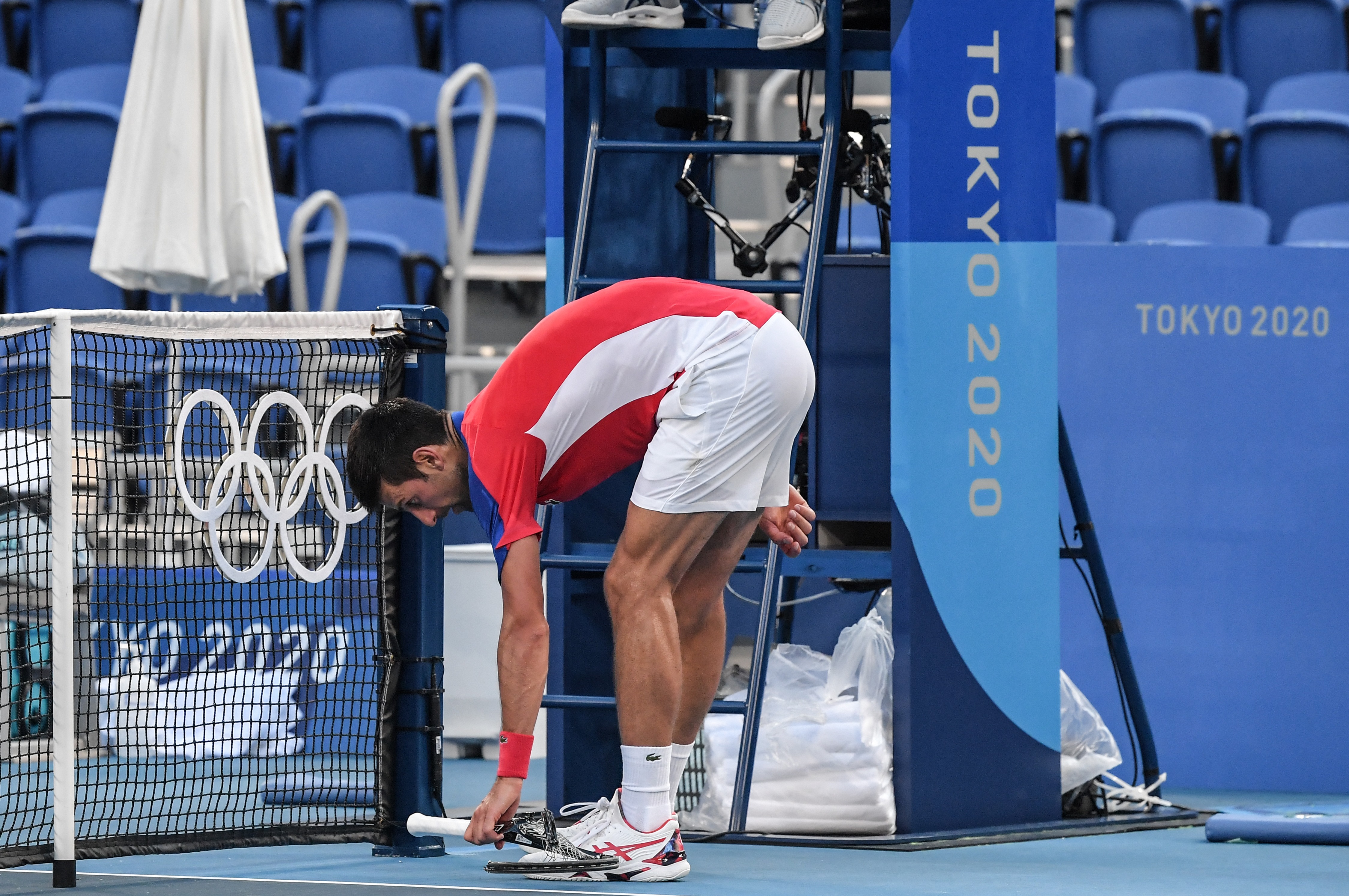 Novak Djokovic se quedó sin medalla en Tokio 2020 | Foto: AFP.