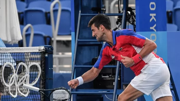 Novak Djokovic se quedó sin medalla en Tokio 2020 | Foto: AFP.