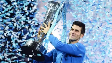 Novak Djokovic venció a Roger Federer y se llevó el Masters de Londres Novak Djokovic venció a Roger Federer y se llevó el Masters de Londres