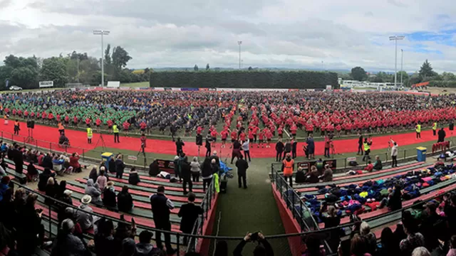 Nueva Zelanda: 7 mil estudiantes logran nuevo récord mundial de &#39;haka&#39;