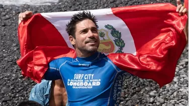 Piccolo Clemente hace historia y conquista su quinto título mundial en Longboard