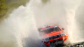 Raúl 'Mono' Orlandini marcha en segundo lugar en el Rally Baja Italia