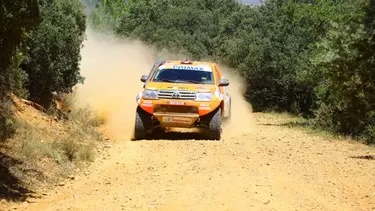 El &#39;Mono&#39; vuelve a lo alto del rally. (ITEA)