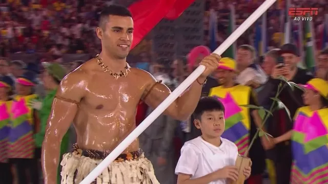 Río 2016: abanderado de Tonga sorprendió en la inauguración