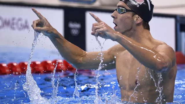 Río 2016: Michael Phelps extiende su leyenda al ganar el 4x200 libres