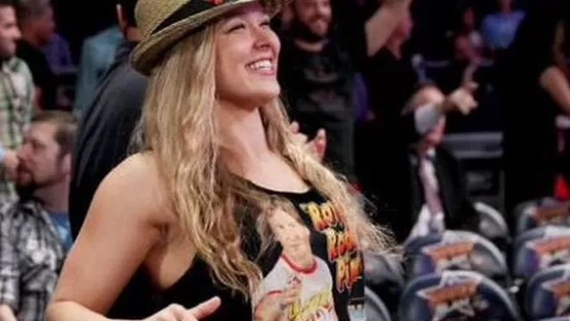 Ronda Rousey dedicó su victoria en el UFC 190 al fallecido Roddy Piper