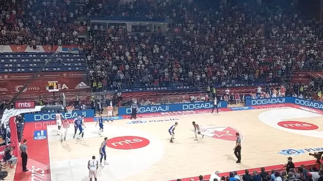Estrella Roja y Buducnost disputaron la final de la liga de baloncesto de Serbia. | Video: YouTube