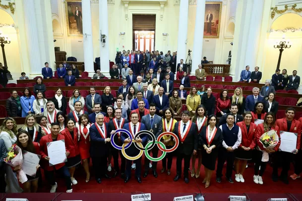 Reconocimiento a Stefano Peschiera en el Congreso de la República. | Foto: IPD.