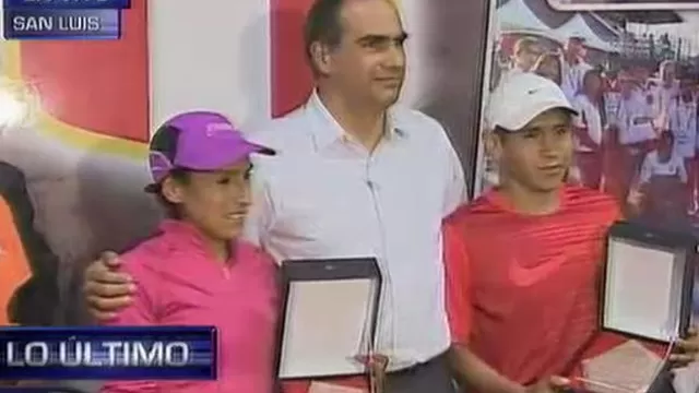 Tejeda y Pacheco fueron condecorados por Federación de Atletismo