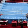 Tokio 2020: Boxeador francés fue descalificado, golpeó una cámara y se sentó en ring como protesta