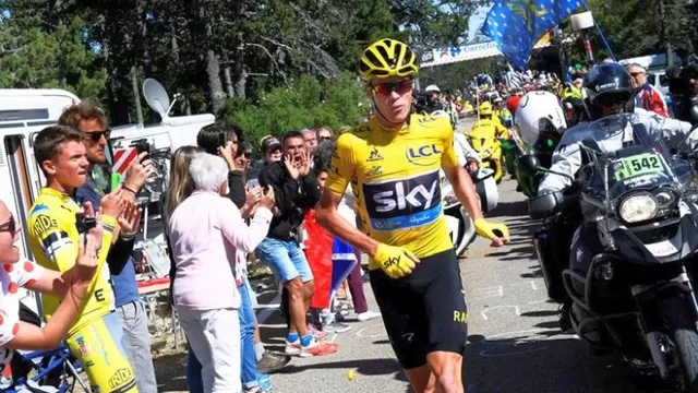 Tour de Francia: Chris Froome cayó de bicicleta y corrió varios metros