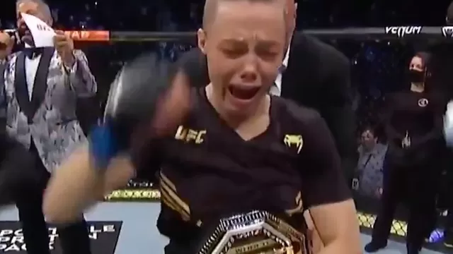 UFC 261: Rose Namajunas le arrebató la corona del peso paja a Weili Zhang y lloró de emoción