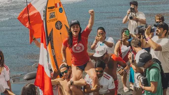 Vania Torres campeona mundial ISA en SUP Surfing