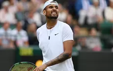 Wimbledon: Nick Kyrgios sacó de abajo entre sus piernas y sorprendió a Stefanos Tsitsipas - Noticias de aldair-fuentes