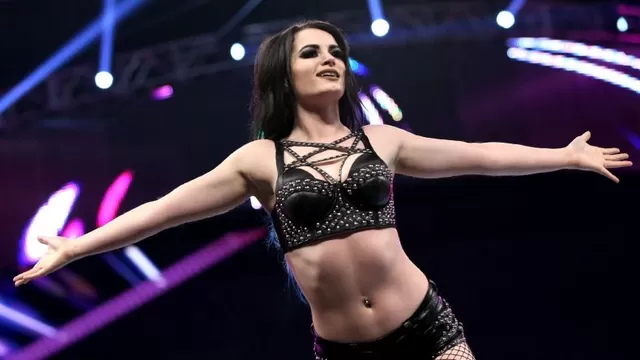 WWE: así reaccionó el público de RAW tras escándalo sexual de Paige