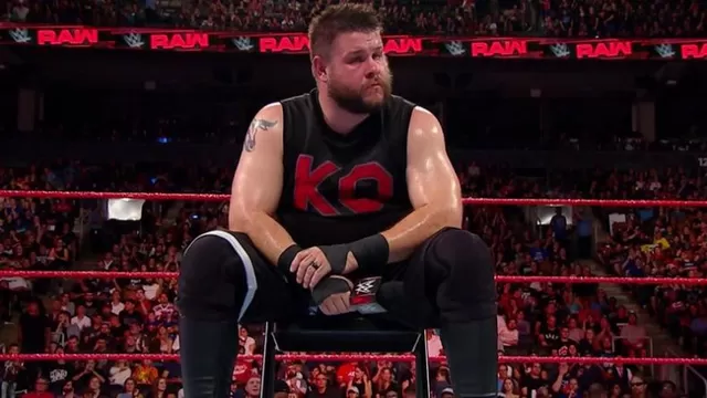 WWE: Kevin Owens renunció sorpresivamente a RAW
