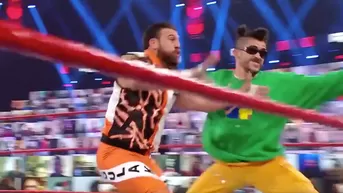 WWE Monday Night RAW: Bad Bunny defendió su título en el cuadrilátero cuando entraron a robárselo