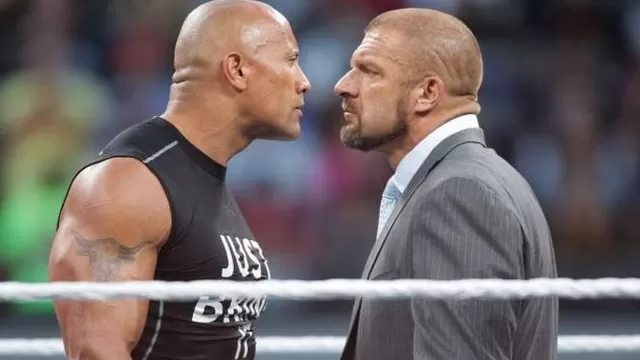 WWE: ¿qué pasó entre Triple H y The Rock en el último WrestleMania?