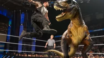 WWE: Superestrellas de la lucha libre con la fiebre de Jurassic World