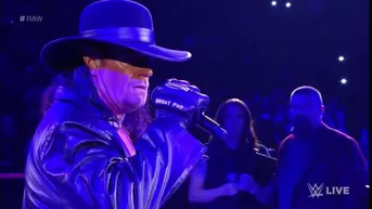 WWE: Undertaker regresó a RAW para anunciar su presencia en Royal Rumble