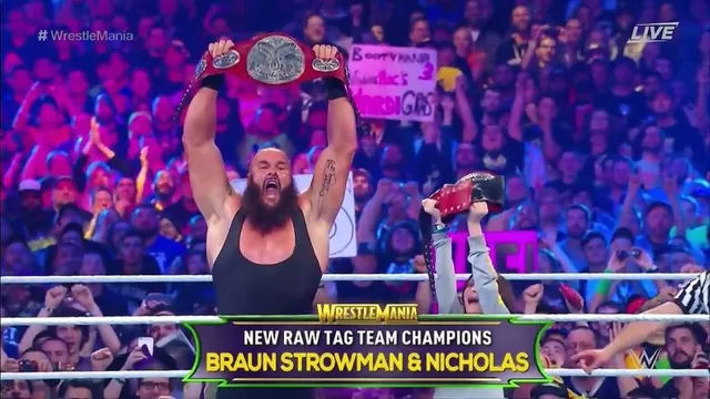 WWE WrestleMania 34: Braun Strowman y un niño son los nuevos campeones de parejas
