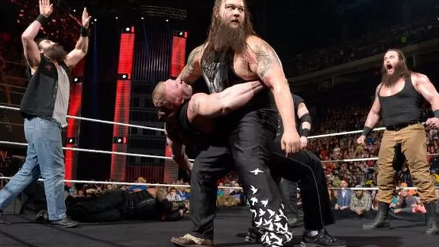 WWE: los Wyatt &#39;destruyeron&#39; a Roman Reigns y Brock Lesnar en RAW-foto-6
