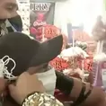 YouTube: Luchadores hacen cumplir a la fuerza medidas sanitarias en mercado mexicano