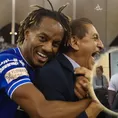 André Carrillo llegó a Brasil para cerrar fichaje con Corinthians