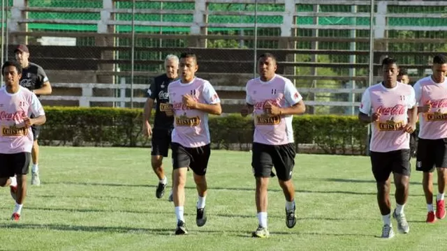 Así entrenó la selección peruana en Asunción-foto-8