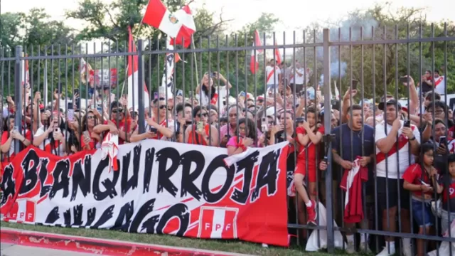 La hinchada peruana se hizo presente en Dallas y alentó a la Blanquirroja previo a su partido con Chile / Foto: Selección Peruana / Video: América Deportes