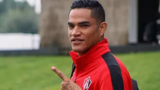 El defensa peruano participó del video por navidad del club mexicano / Twitter: Atlas FC