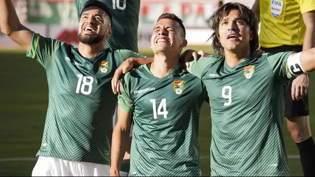 Bolivia goleó 4-0 a Paraguay y superó a Perú en la tabla de las Eliminatorias