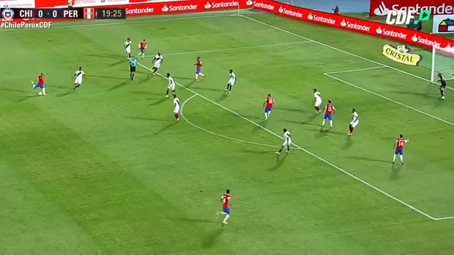 Arturo Vidal anotó el 1-0 en el Chile vs. Perú a los 34&#39;. | Video: CDF