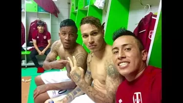 Edwin Retamoso aparece atrás de Jefferson Farfán, Paolo Guerrero y Christian Cueva | Foto: Christian Cueva.