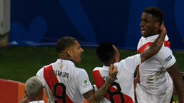 Farfán, Zambrano y Aquino vuelven a la selección peruana para la fecha triple