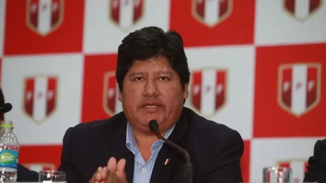 Oviedo negó que le haya regalado a exjuez César Hinostroza. | Foto: Selección peruana