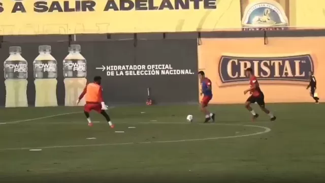 Gianluca Lapadula marcó un golazo en la práctica de la selección peruana