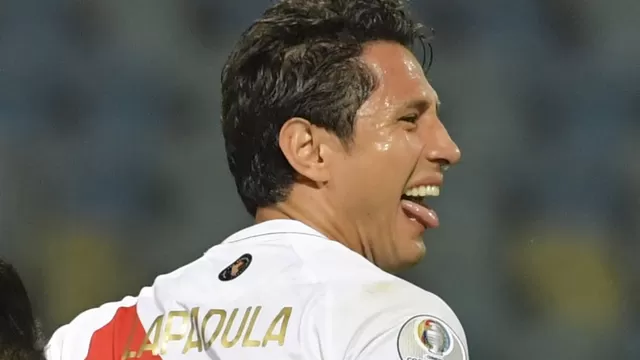 Gianluca Lapadula se motiva de cara al Perú vs. Brasil: &quot;Aquí no se suda, se deja el alma&quot;