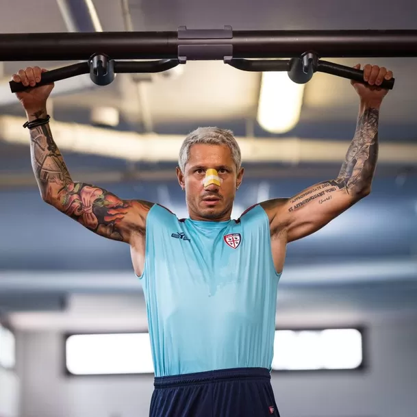 Gianluca Lapadula en el gimnasio. Foto: Cagliari