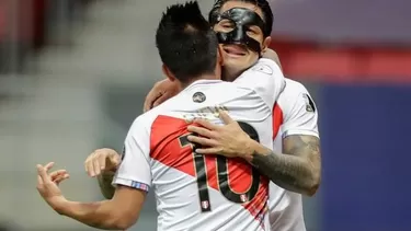 Lapadula y Cueva es una sociedad que traspasó los campos de juego. | Foto: FPF