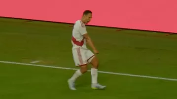 GOLAZO de Renzo Garcés para el 1-1 entre Perú y Haití