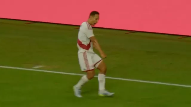 Golazo de Renzo Garcés para el 1-1 entre Perú vs Haití / Foto: América
