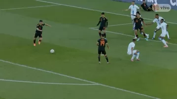GOLAZO de Vélez: Terminó gran jugada y puso Perú 1-0 Honduras