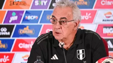 Jorge Fossati, entrenador uruguayo de 71 años. | Foto: FPF