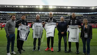 Jorge Fossati y Juan Carlos Oblitas recibieron homenaje de LDU