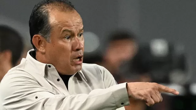 Juan Reynoso, entrenador de 54 años. | Foto: AFP/Video: TUDN