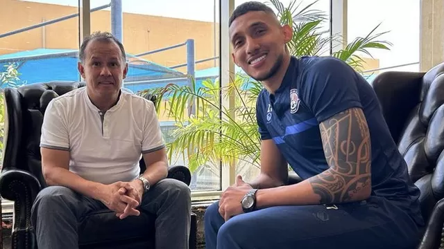 Juan Reynoso se reunió con Christofer Gonzales en Arabia Saudita