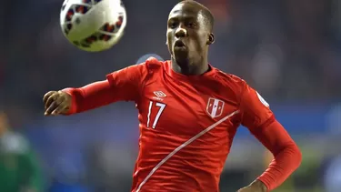 Adv&amp;iacute;ncula fue para muchos el mejor lateral derecho de la Copa Am&amp;eacute;rica (Foto: AFP)