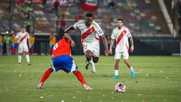 Luis Advíncula explotó tras el empate del Perú vs. Chile